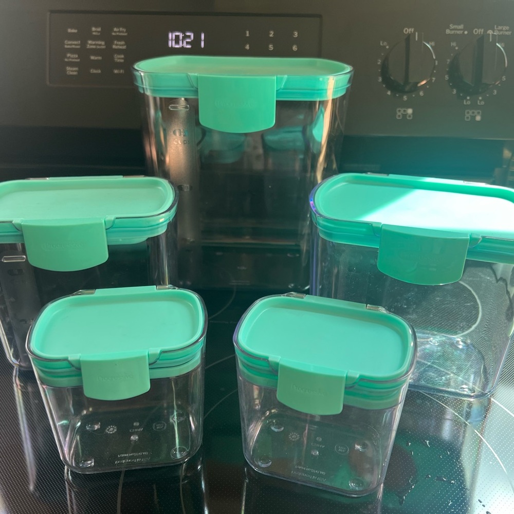 Teal Kitchen Storage Containers with Clip-Style Lids